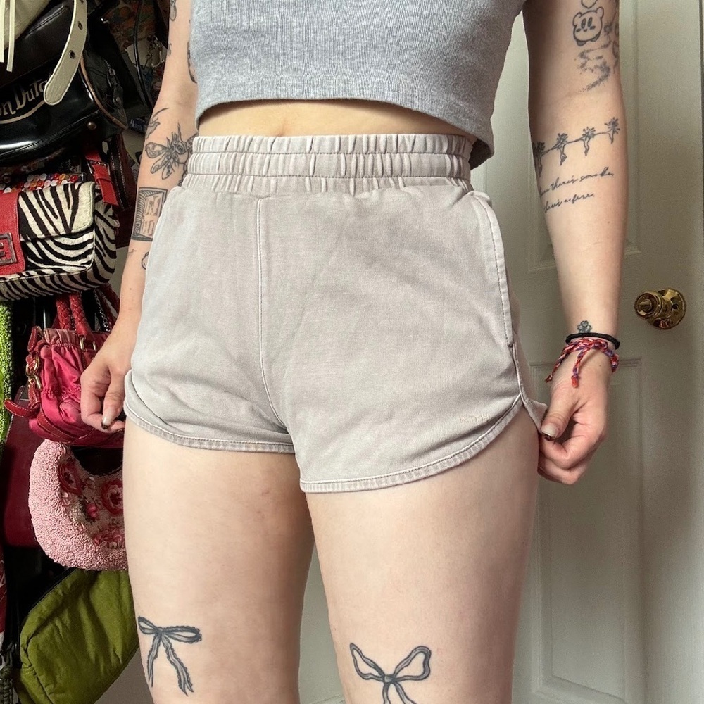 KITH GREY WOMENS SHORTS XS